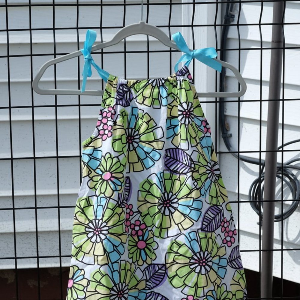 Hanna Andersson 130 CM Pillowcase dress flowers leaves